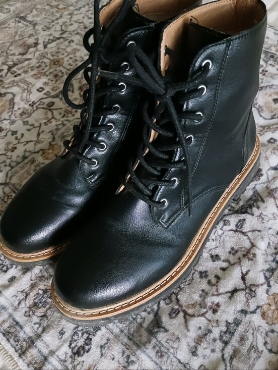 Vici Shoes - Vici Brycen Black Lace-Up Boots